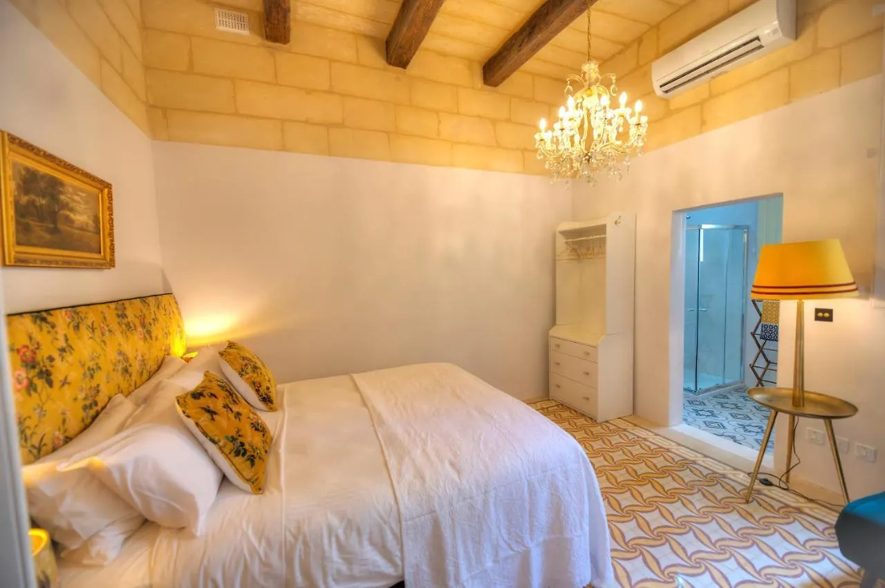 Traditional & Chic 2 Bedrooms In Valletta Imcd1-1 Apartment