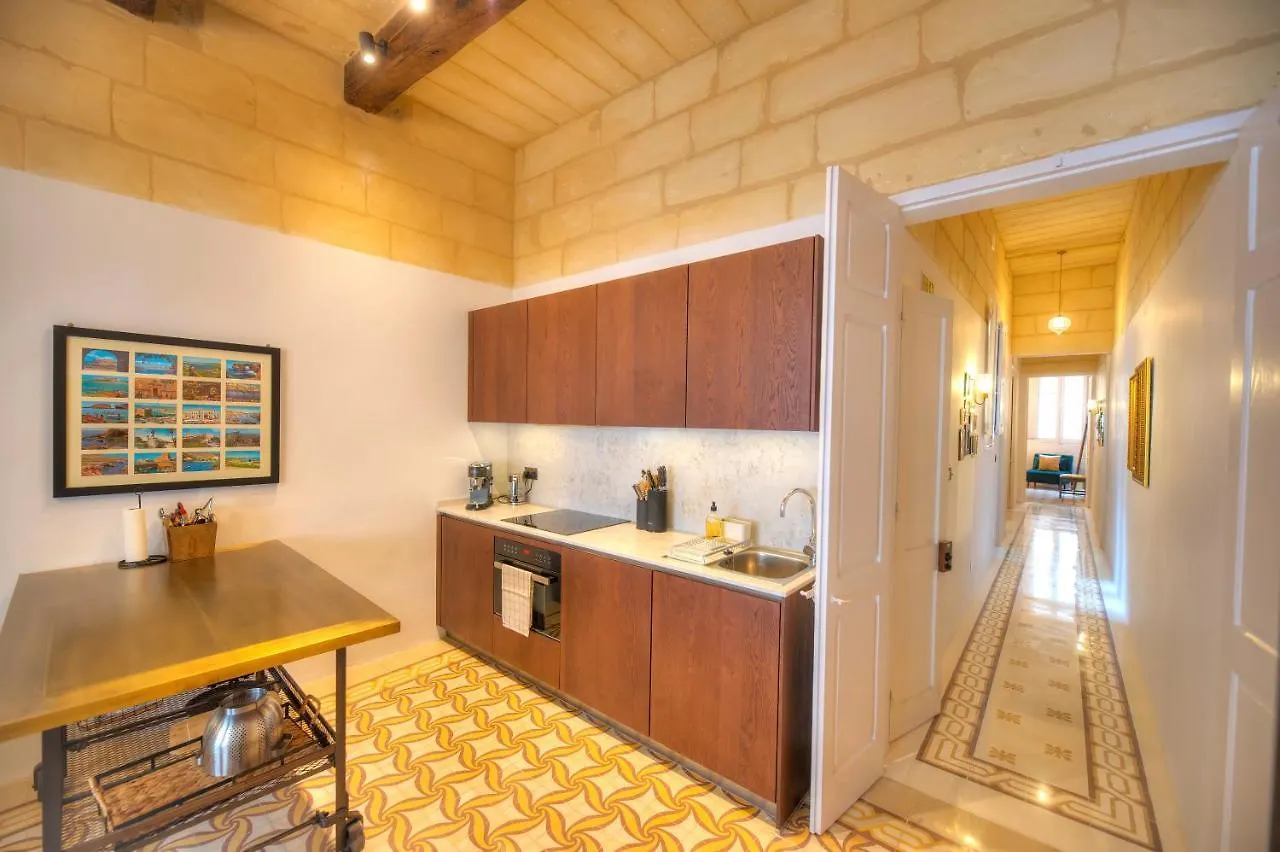 Traditional & Chic 2 Bedrooms In Valletta Imcd1-1 0*,  Malta
